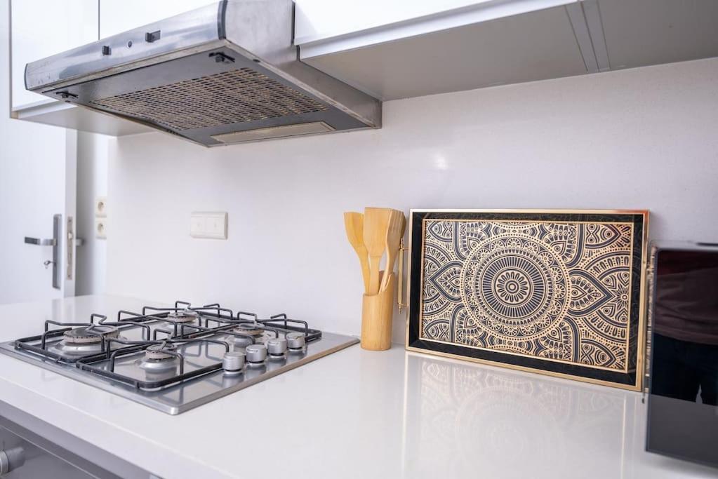 Tradition Meets Modern: 2Br Flat In Rabat Hassan Экстерьер фото